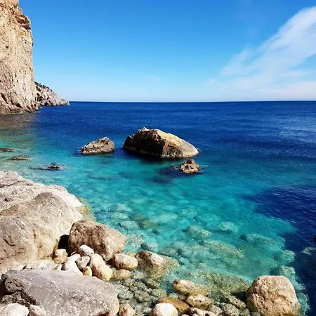 In Estartit With Sea 레스타르티트